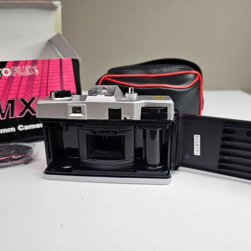 NIB Photo Flex MX-35 Point and Shoot 35mm Film Camera Auto Fix Focus 50mm Lens